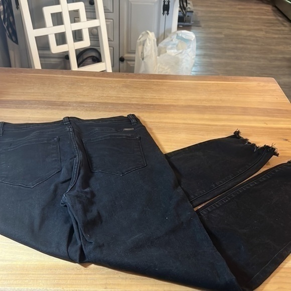 KanCan Black Distressed Jeans Size 11/29 - Picture 8 of 10